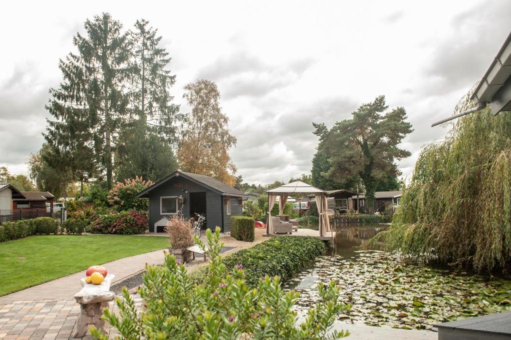 Prachtige Chalet Wabi Sabi Aan Het Water! Geel Exterior foto