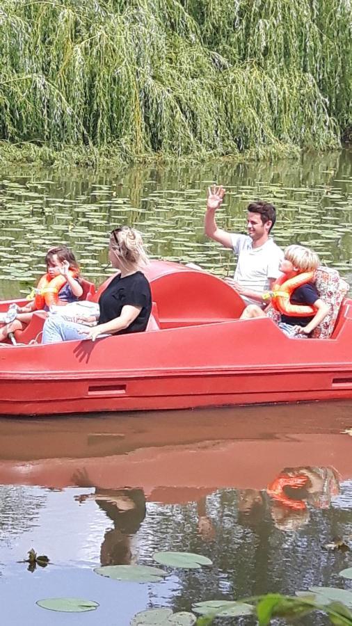 Prachtige Chalet Wabi Sabi Aan Het Water! Geel Exterior foto